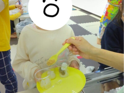 53c662bb069fb59405a400b35be6463a 400x300 - toiro向ヶ丘遊園　11月15日（金）「お団子づくり」