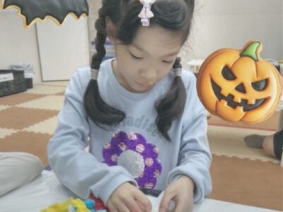☆10月23日(水)ハロウィン飾り作り☆ ee7f3fbf68422dab0e59cc746081b716 400x300 - ☆10月23日(水)ハロウィン飾り作り☆
