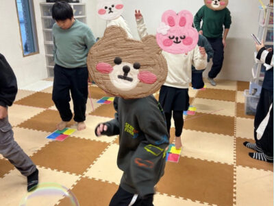 ♪ toiro瀬谷 第一教室♪2024/12/12 ♬リズム遊び♬ 22d15dfd10934e4b6f2d1ed4840b2643 400x300 - ♪ toiro瀬谷 第一教室♪2024/12/12 ♬リズム遊び♬