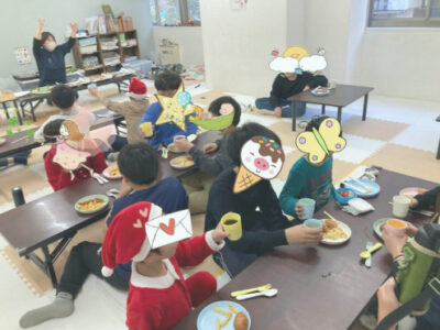 913a2f3015ce692e5b6b0b8a29b082f3 400x300 - 12月22日⭐︎toiro仲町台第二教室⭐︎クリスマスパーティ！