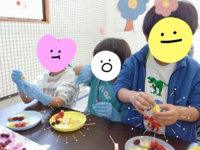 dc25ee8dd9951a84fb2e28ea7a13dea0 400x300 - 4月5日(土)トイロ向ヶ丘遊園　フルーツあめづくり