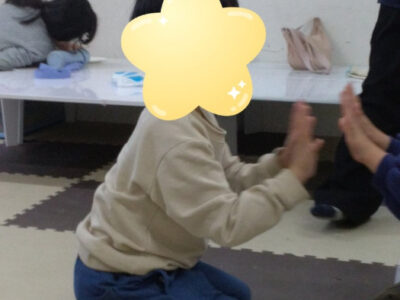 e91b5653c80c2e92d6ae17b6969b4956 400x300 - 2025年3月18日　toiro溝の口第2教室　☆座り相撲☆