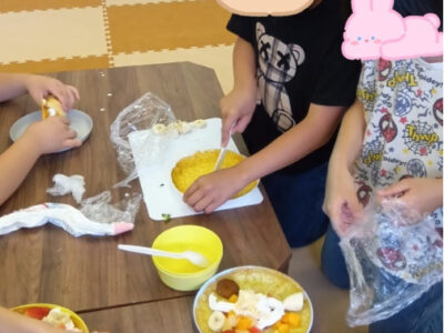 82693da95aef047e01e67fdbe743fa2f 400x300 - 6月12日（木）toiro本厚木 ★お楽しみおやつ（クレープ）★