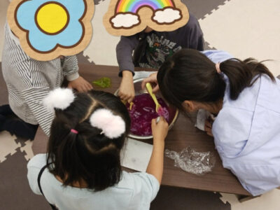 ★10月23日(木)トイロ桜ヶ丘第2教室★「〇〇さんの日~魔法の実験亅 5a5c69f95c914f542686a18a1ce8d3a0 400x300 - ★10月23日(木)トイロ桜ヶ丘第2教室★「〇〇さんの日~魔法の実験亅