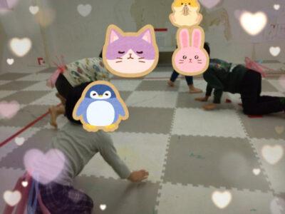 b1e82dfac68ab4648e563b8fa1fc448d 400x300 - ☆トイロ宮前平11/8☆『ハイハイしっぽとり』