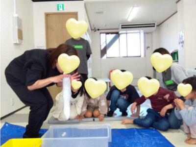 b4c7370db8c62e0d8481e48085d1d377 400x300 - 2月24日（土）☆トイロ野比⭐︎シャボン玉遊び